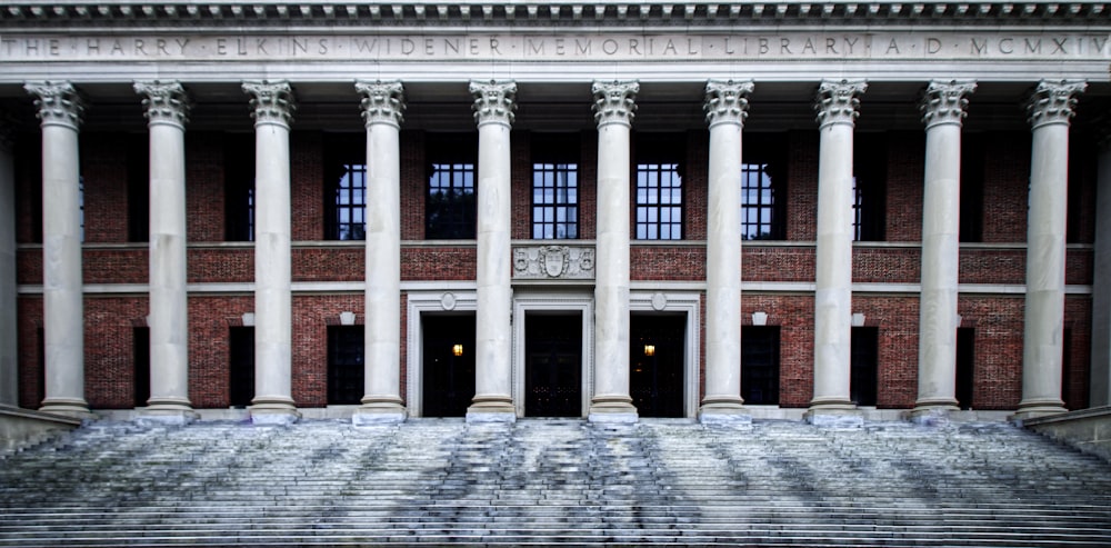 a large building with columns and steps leading up to it