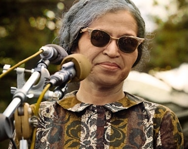 Rosa Parks gives a speech at the Poor Peoples March in 1968