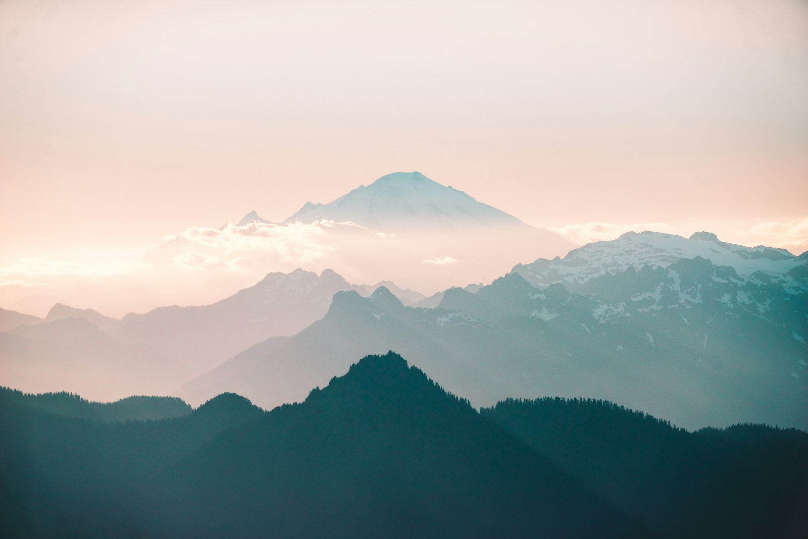 Sony a7R + Sony FE 70-200mm F4 G OSS sample photo. Mountains covered with white photography