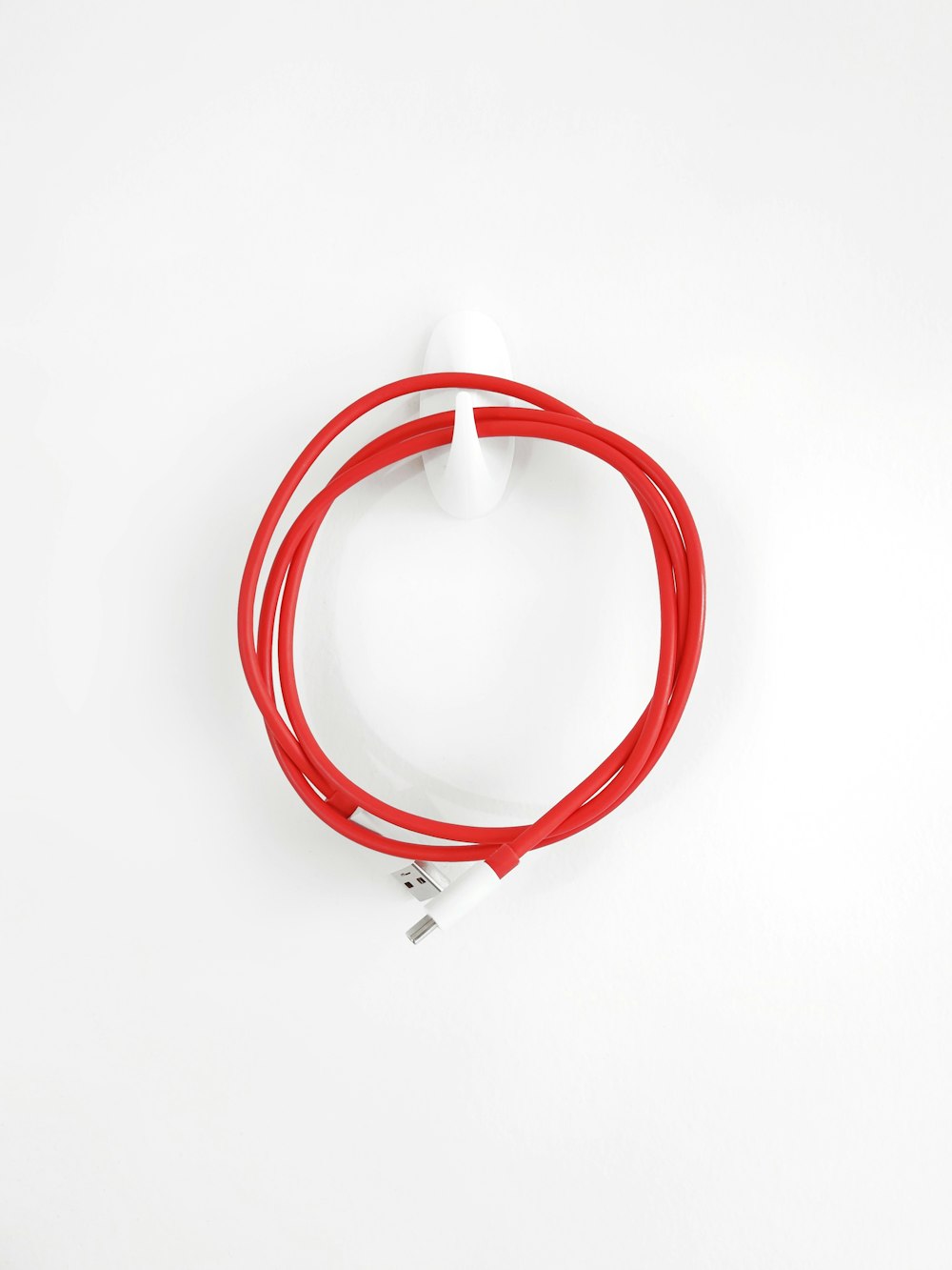 anello a spirale rosso e bianco