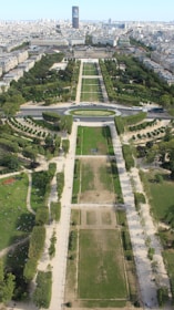 A panoramic shot of the extensive, beautifully maintained garden podium beneath the residences.