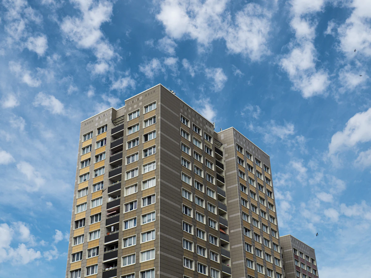 How to Stop Tenants From Missing Utility Deadlines in 2026?