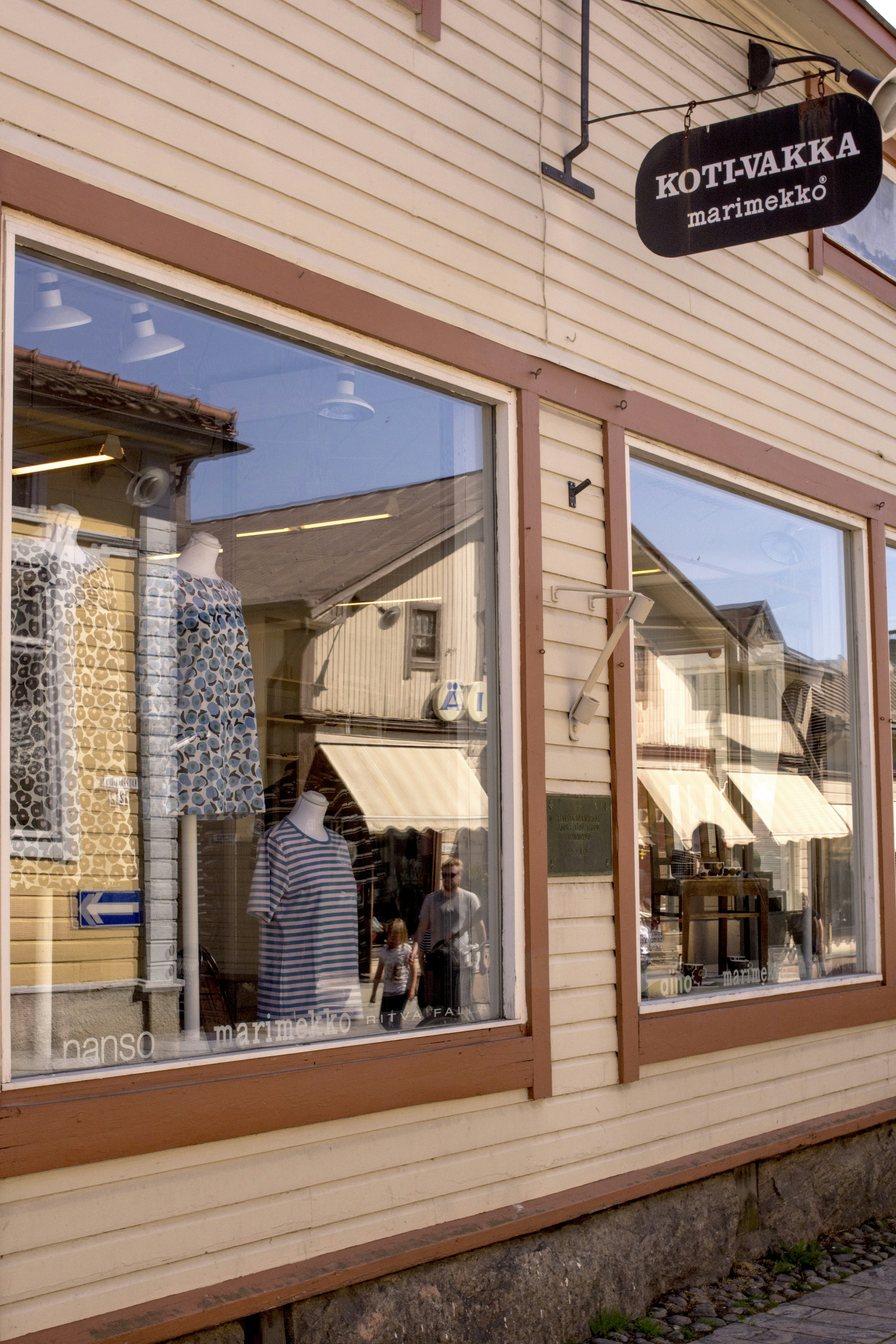 Ground floor retail area