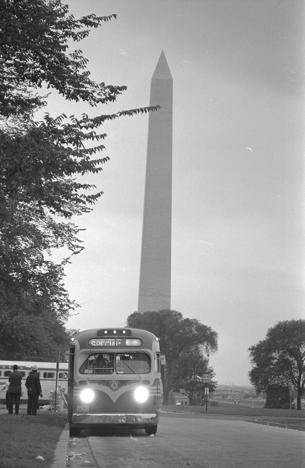 Bus leaving near the Washington Monument, after the March on Washington