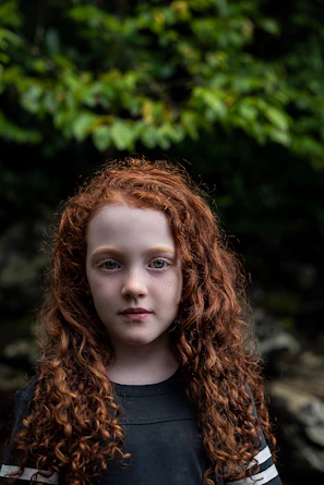 woman in black crew neck shirt