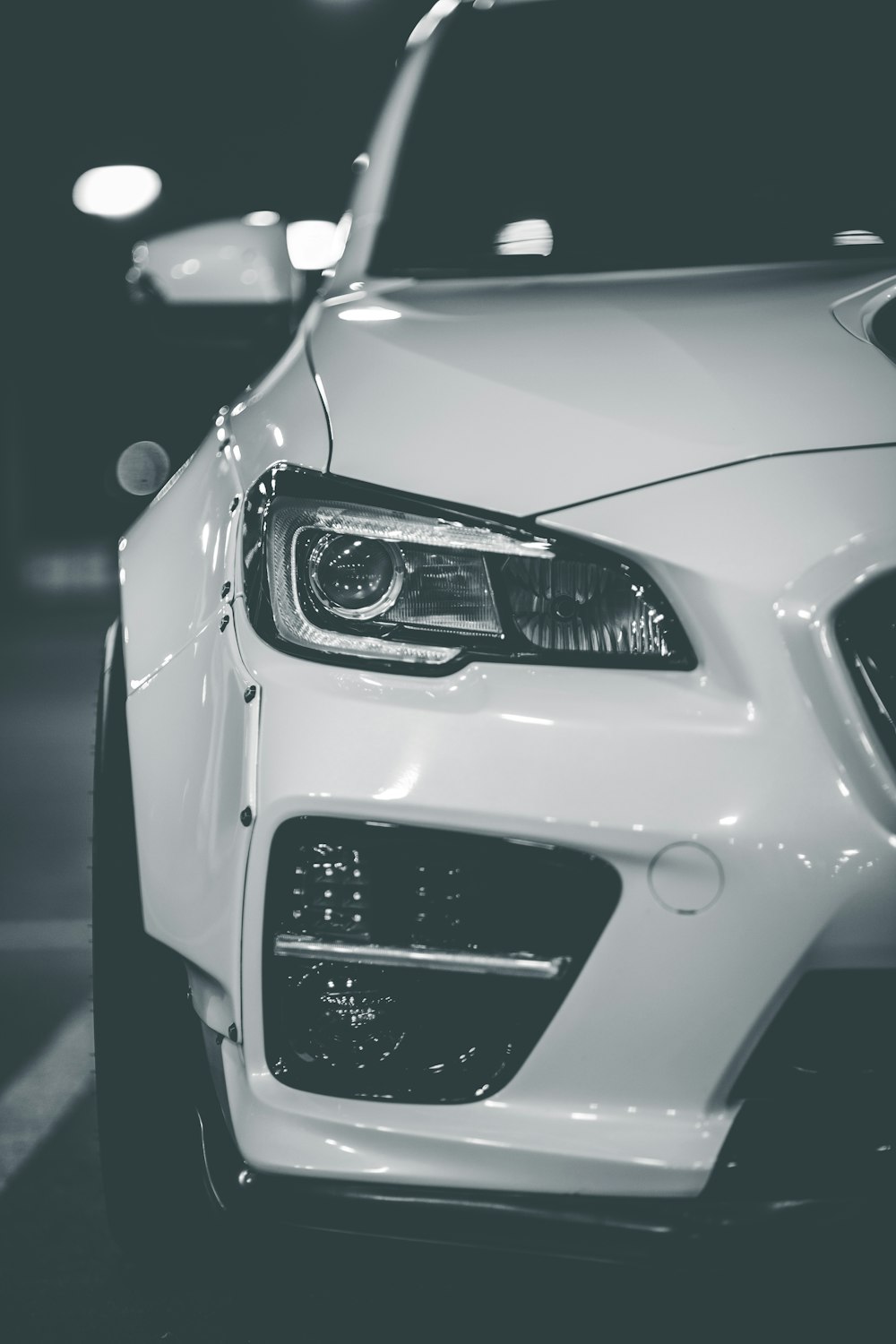 white bmw m 3 coupe