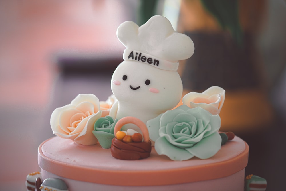 Gâteau Hello Kitty rose et blanc