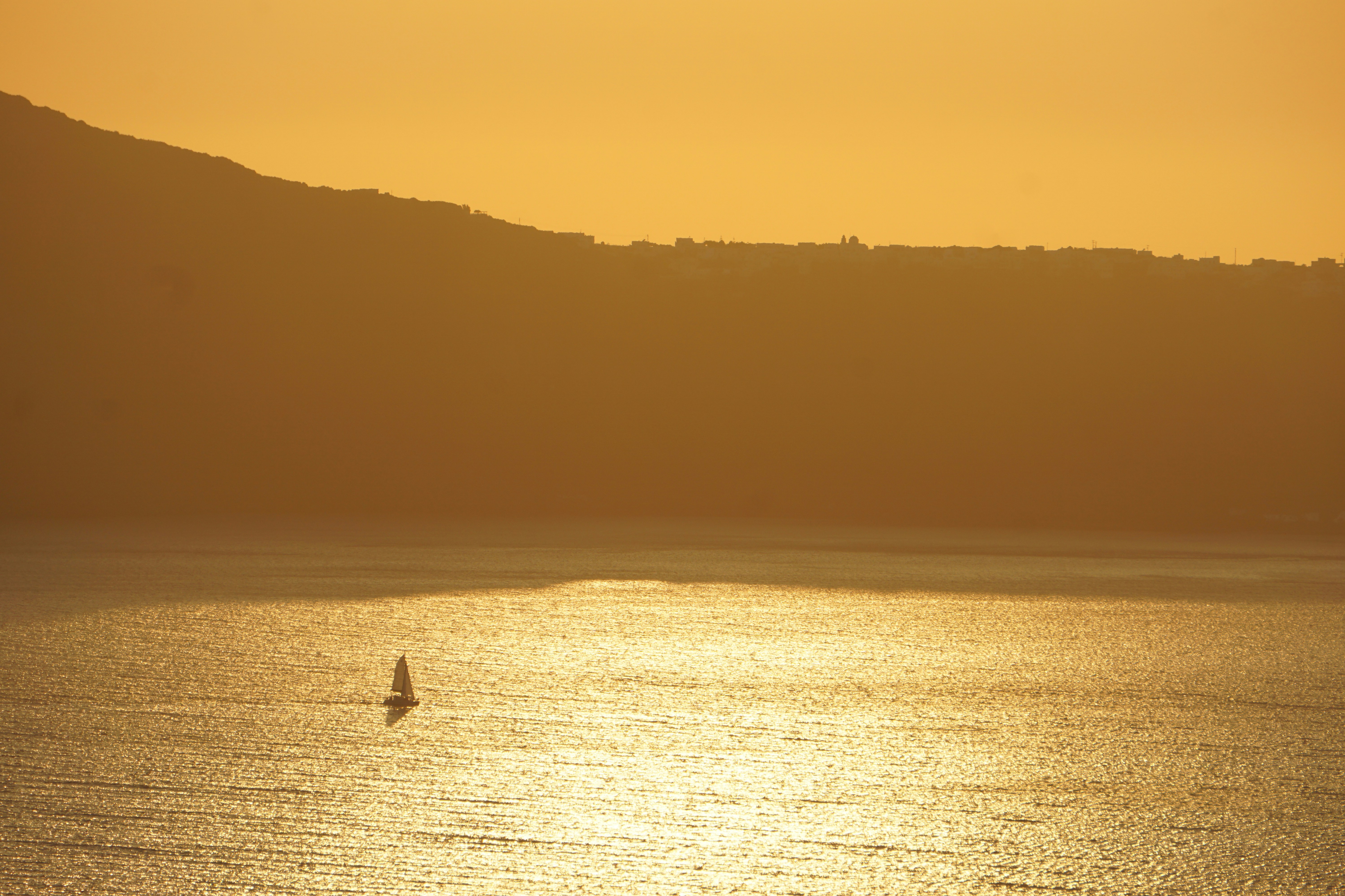 Caldera Sunset Sailing Cruise