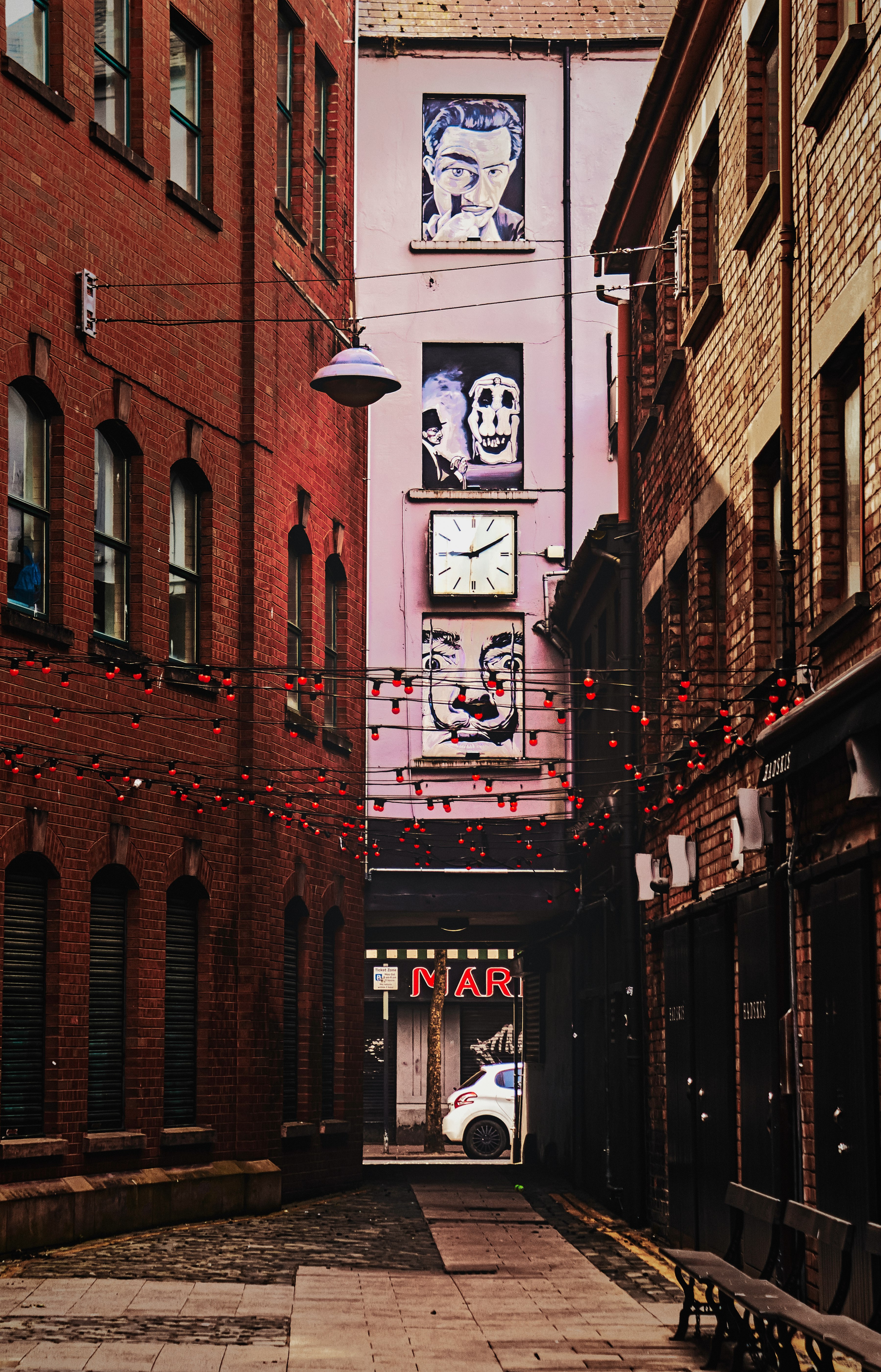 Décor above the Commercial Court Entry near the Duke of York in Belfast's Cathedral Quarter (Apr. 2020).