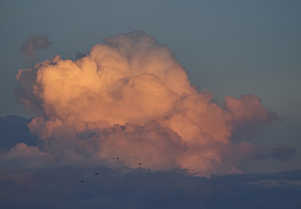 白い雲と青い空