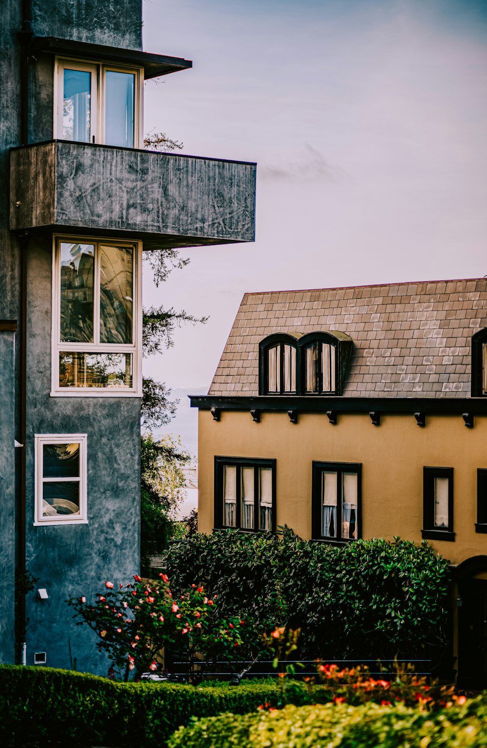 yellow and brown concrete house