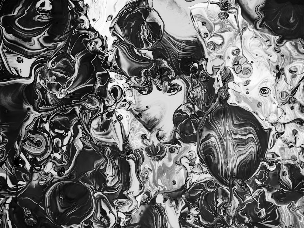 pintura abstracta en blanco y negro