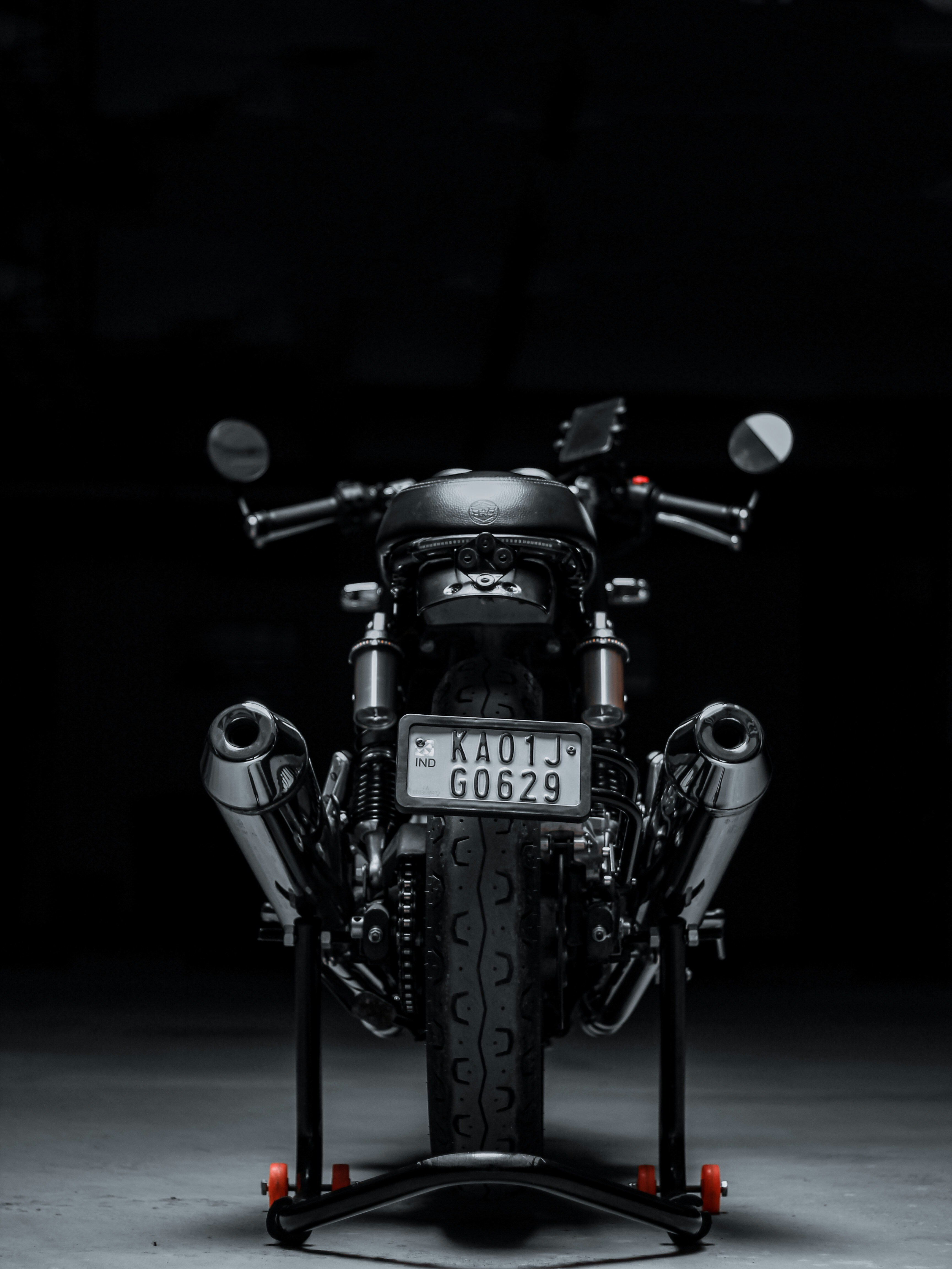 Continental Gt Pictures | Download Free Images on Unsplash, image size:3000x4000