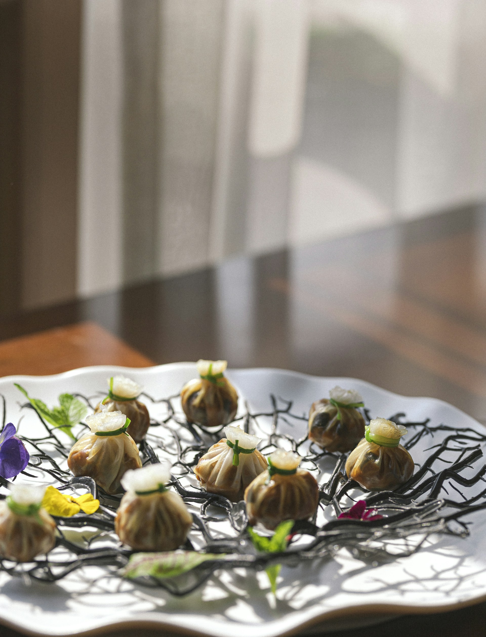 black and white bed linen