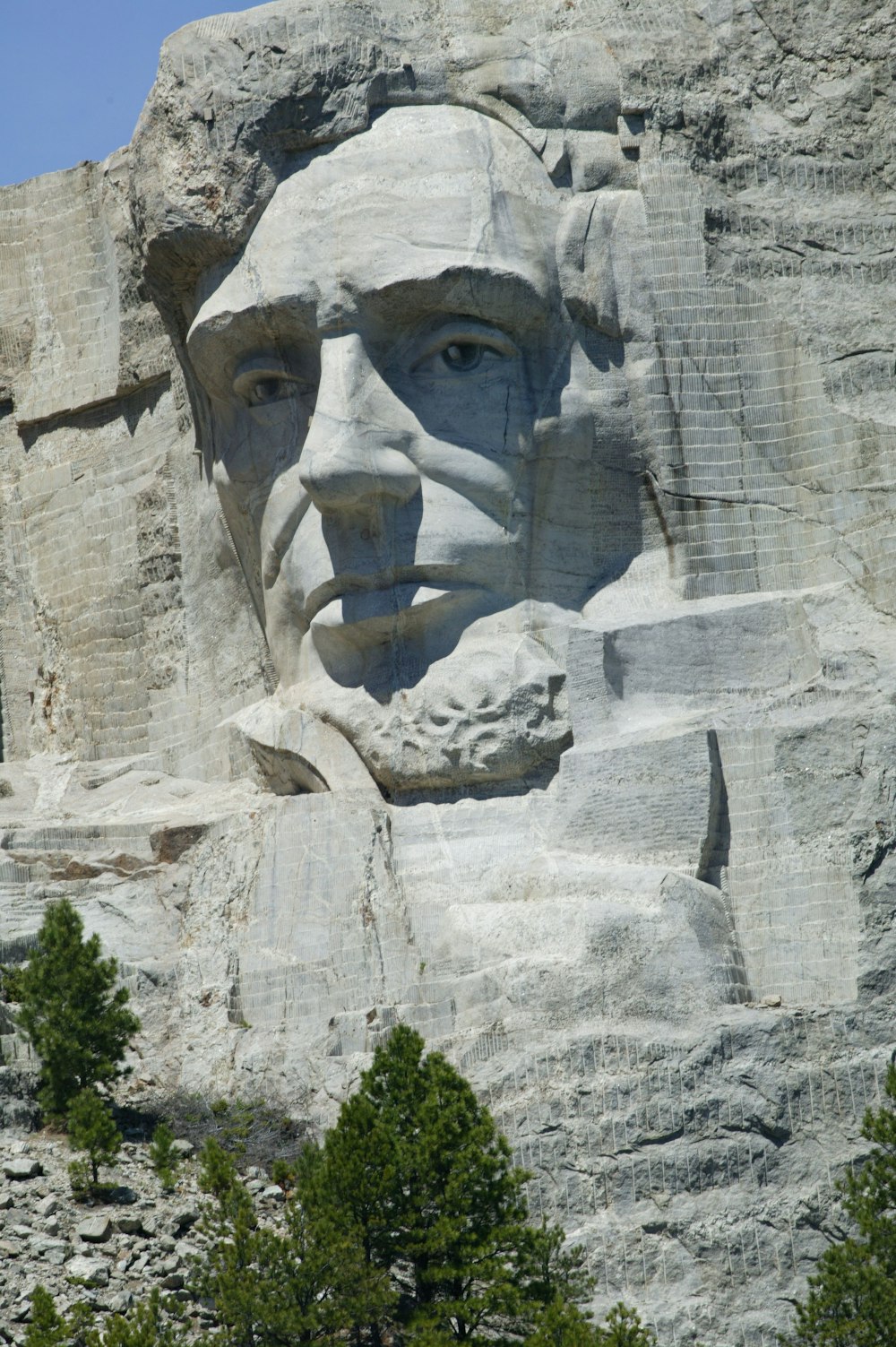 gray concrete statue of man