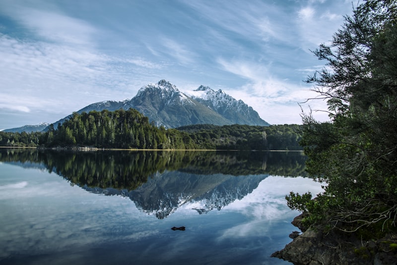 Lago y montañas en Bariloche