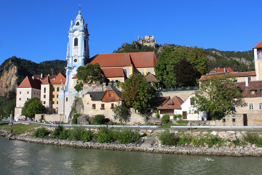 Dürnstein’s blue abbey tower above the river
