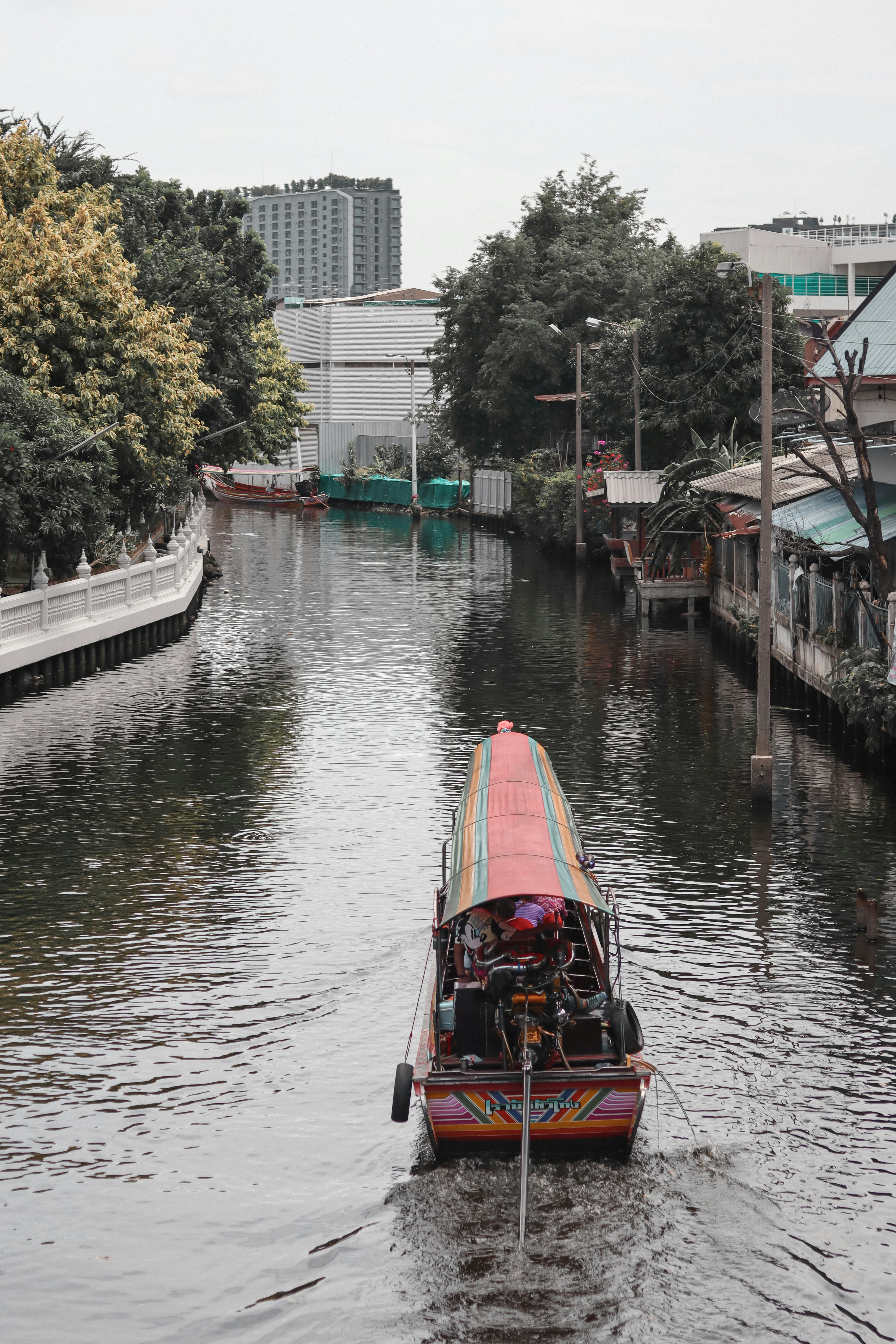 Vibrant Markets and Street Food Adventures
