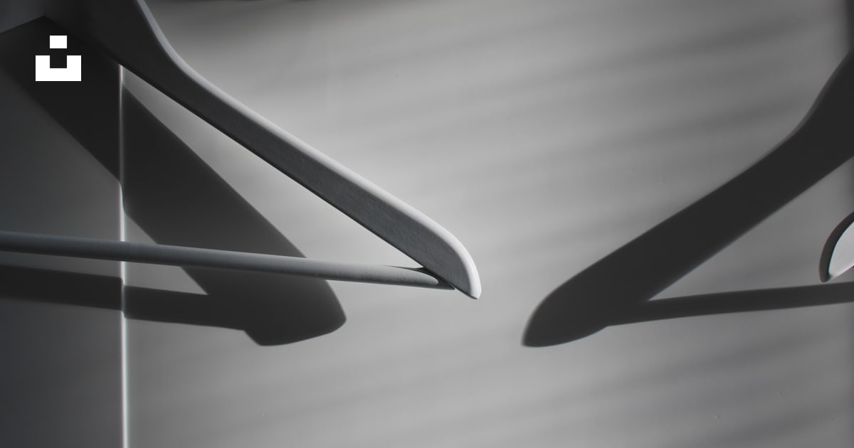 White and black nike shoes photo â Free Grey Image on Unsplash