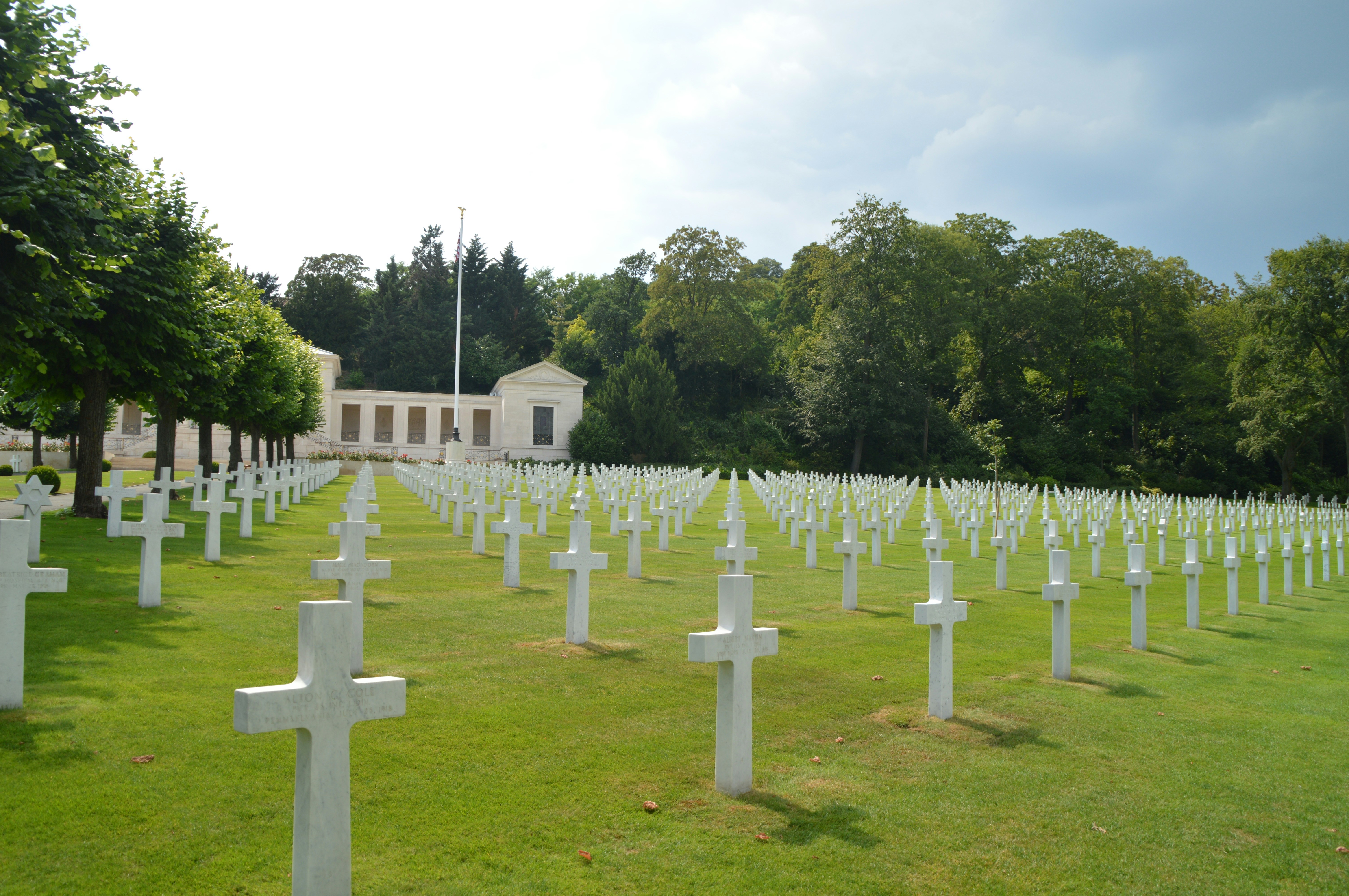 photo-1598213301069-3e56babe0672?ixid=M3wxMjA3fDB8MXxzZWFyY2h8N3x8d3clMjBzYXZlbWFydCUyMGNvbXxlbnwwfHx8fDE3MDk0NTkxOTl8MA\u0026ixlib=rb-4.0.3