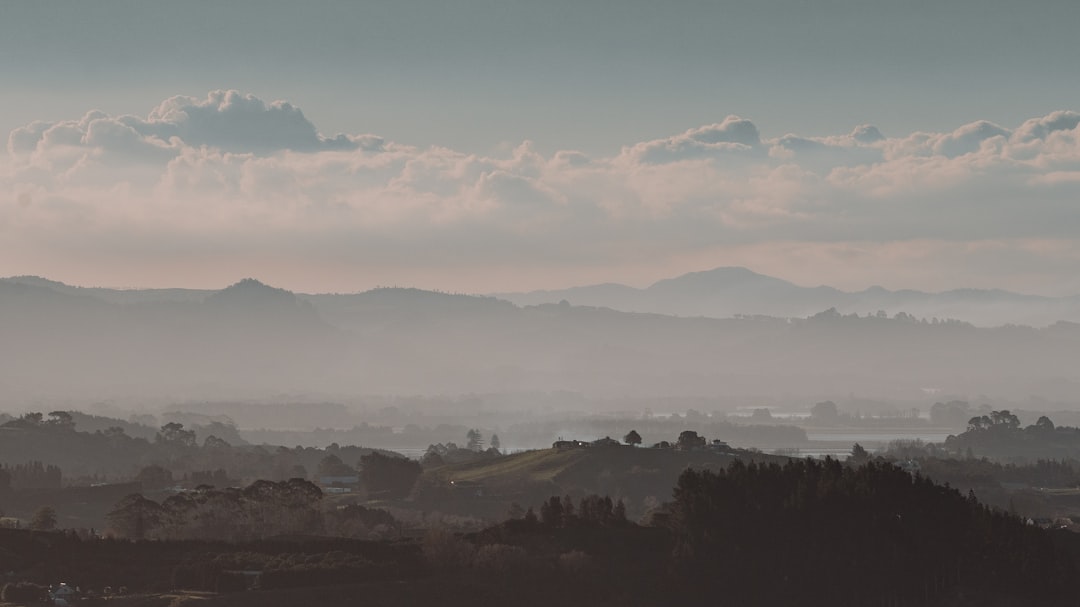 photo of Tauranga Mountain range near Mount Maunganui