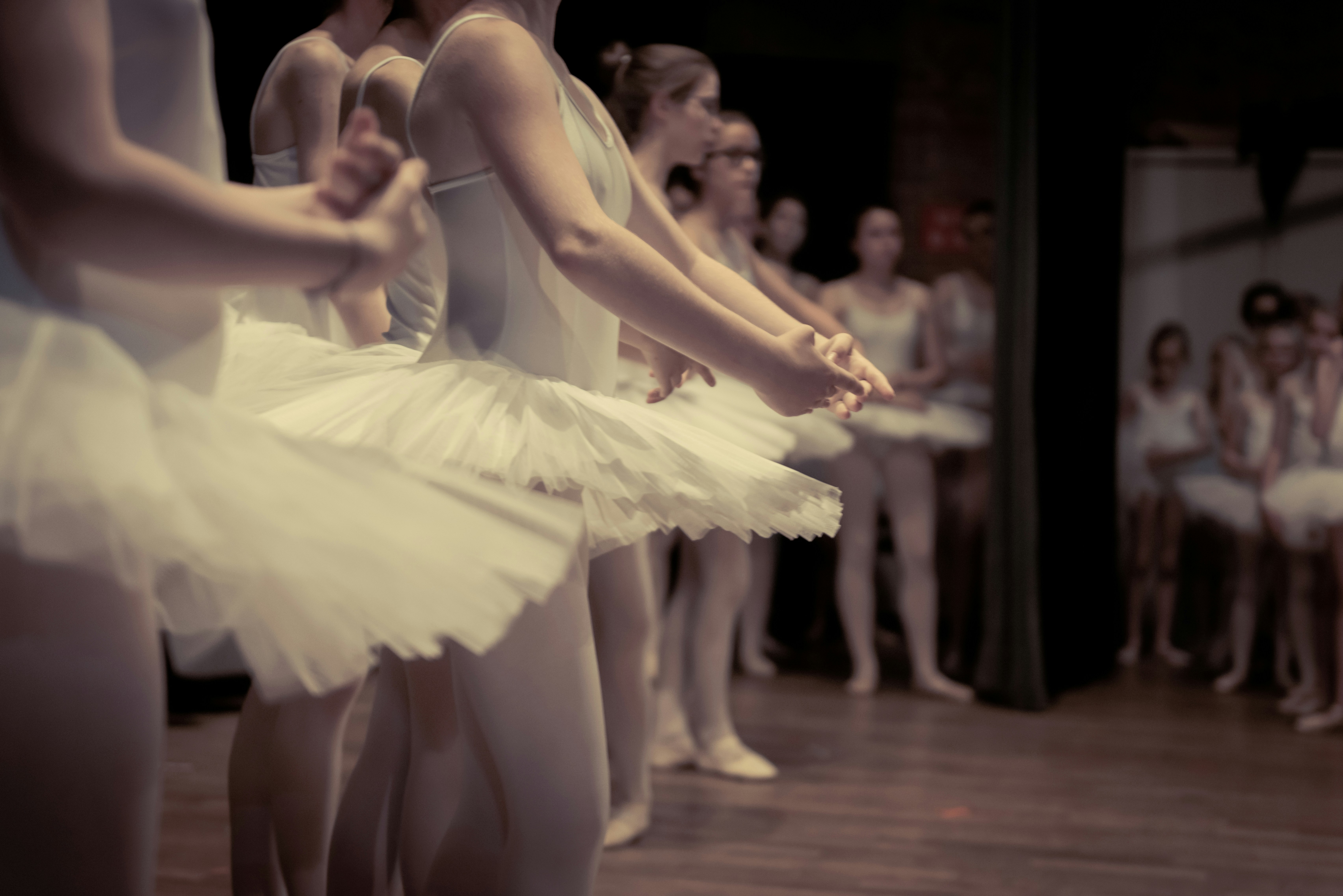 Ballet Class Pictures Download Free Images On Unsplash