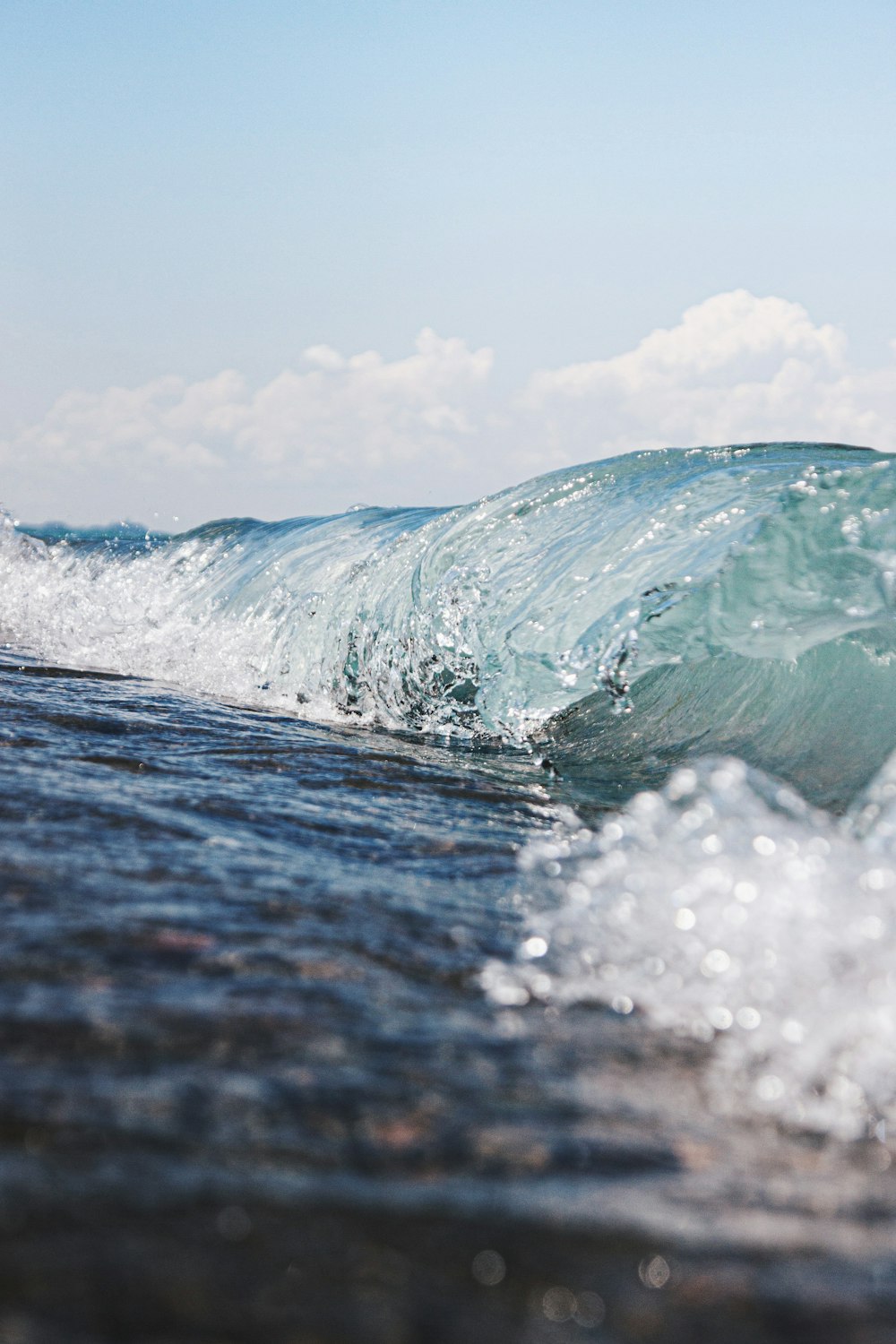 blue ocean waves during daytime