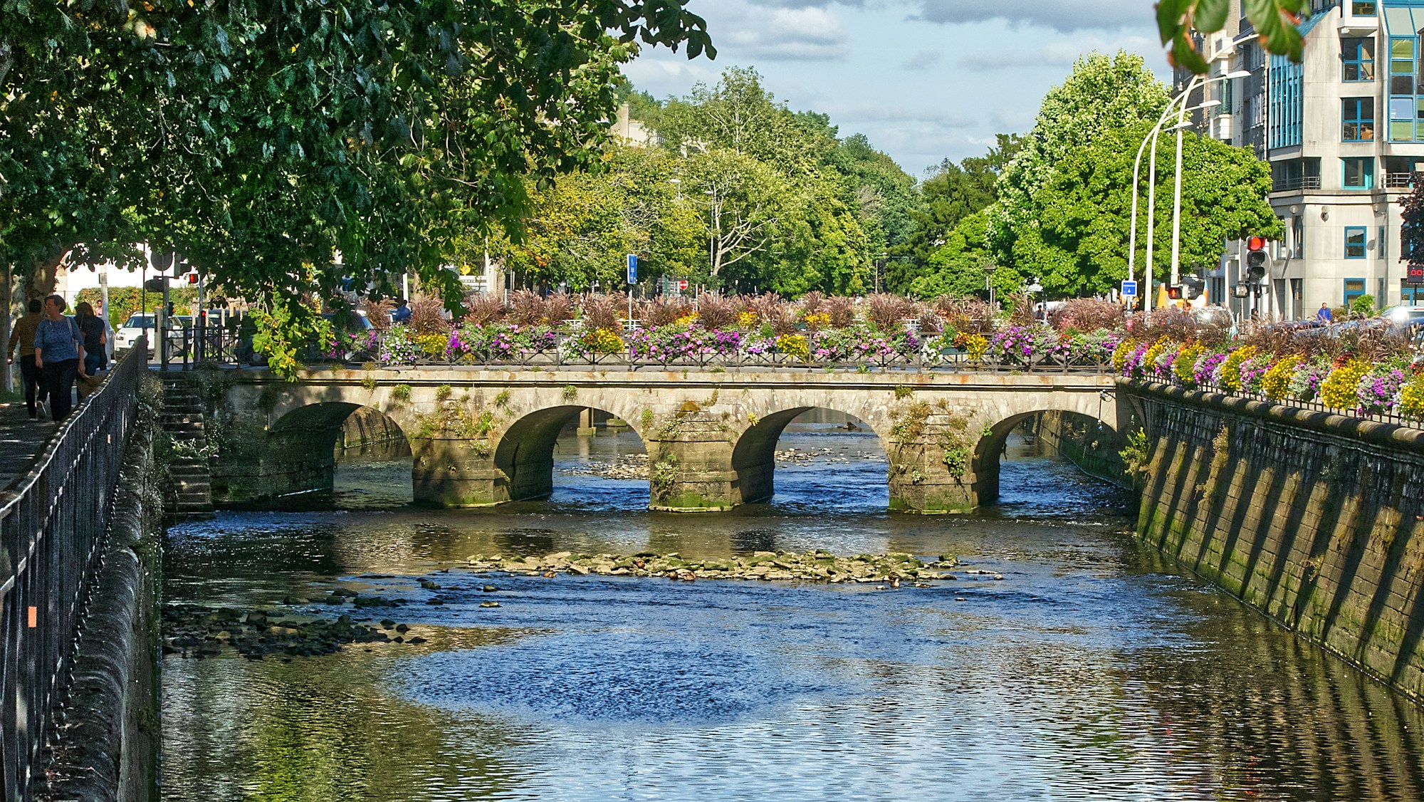 Exploring the Local Cuisine of Quimper: Authentic Dishes, Restaurants & Recipes