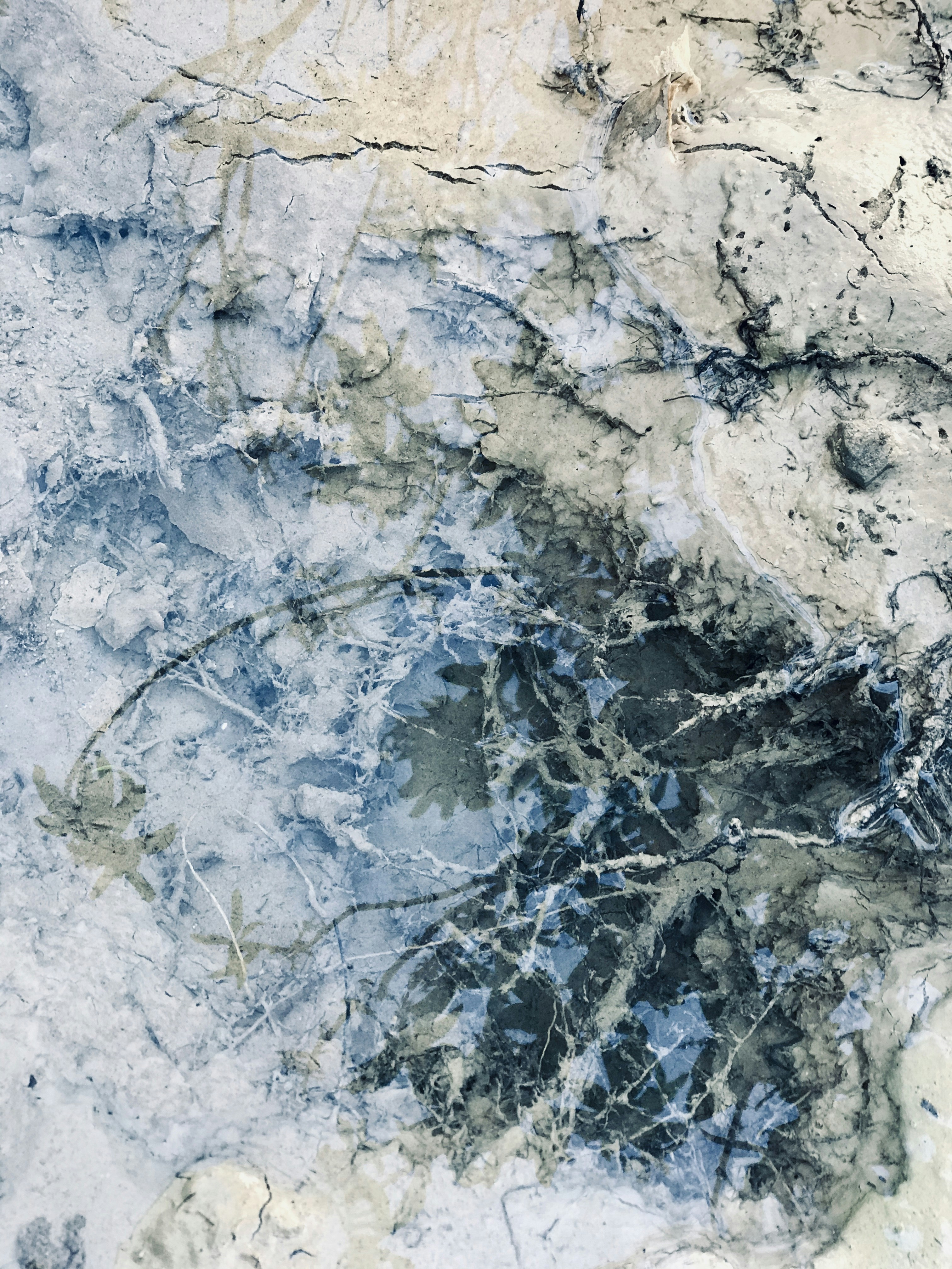 茶色と黒の大理石の表面の写真 Unsplashで見つけるアズ ザヒラの無料写真