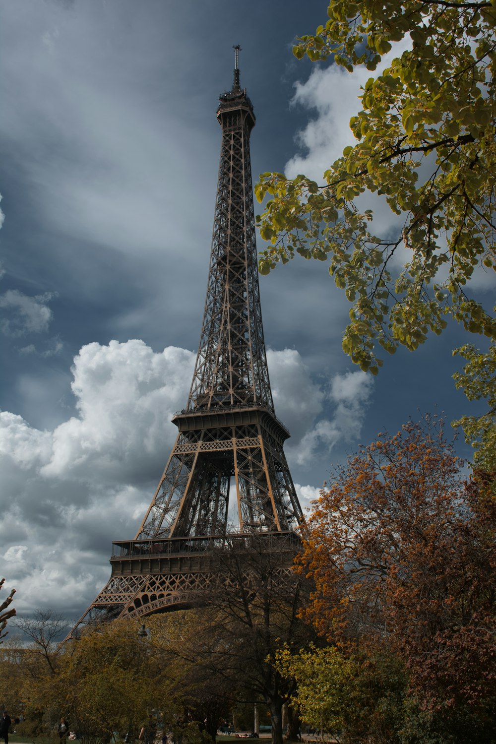 eiffel tower under gray clouds