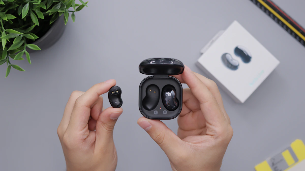 Modern wireless earbuds and audio technology