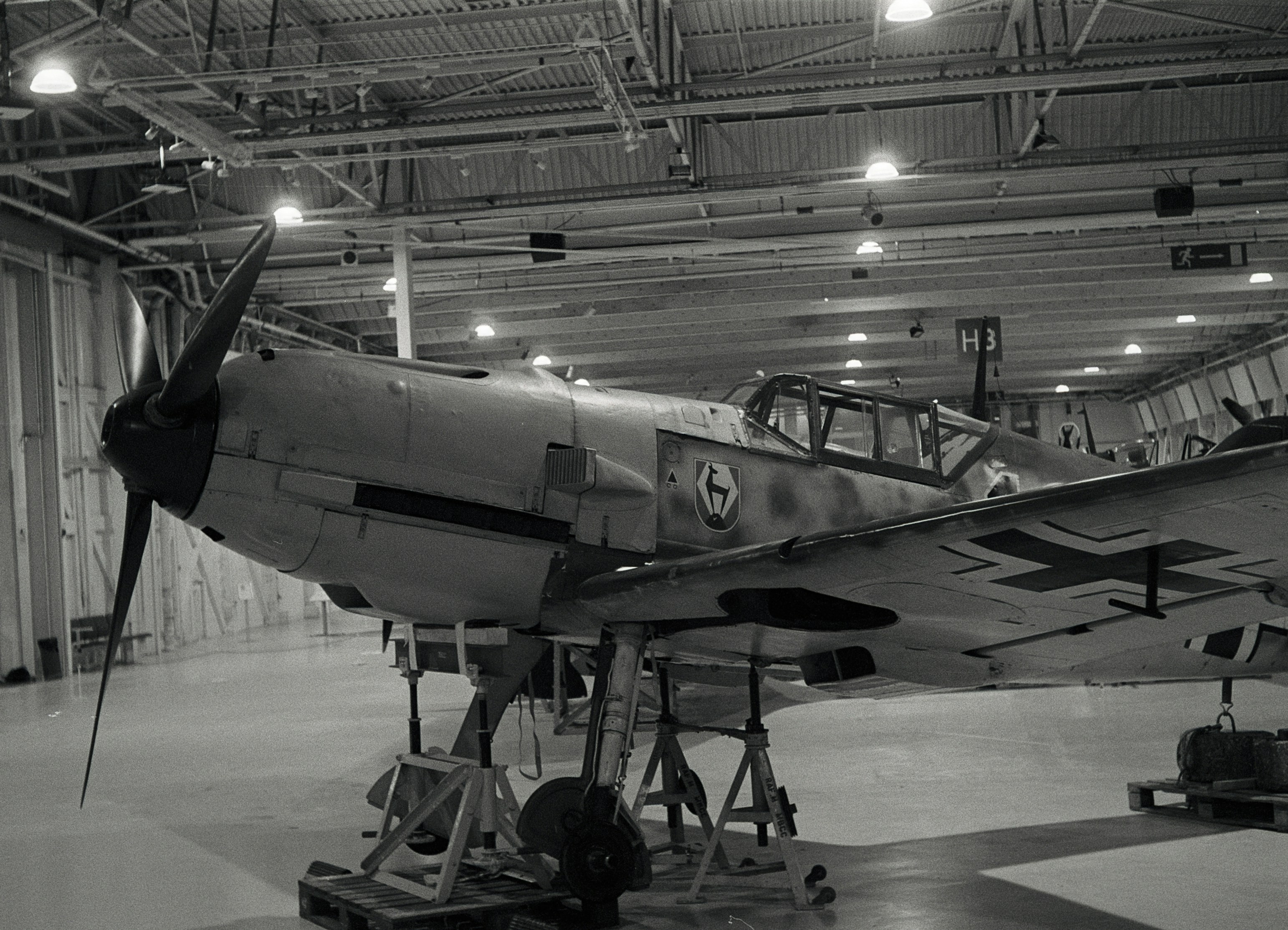 gray and black fighter plane, 