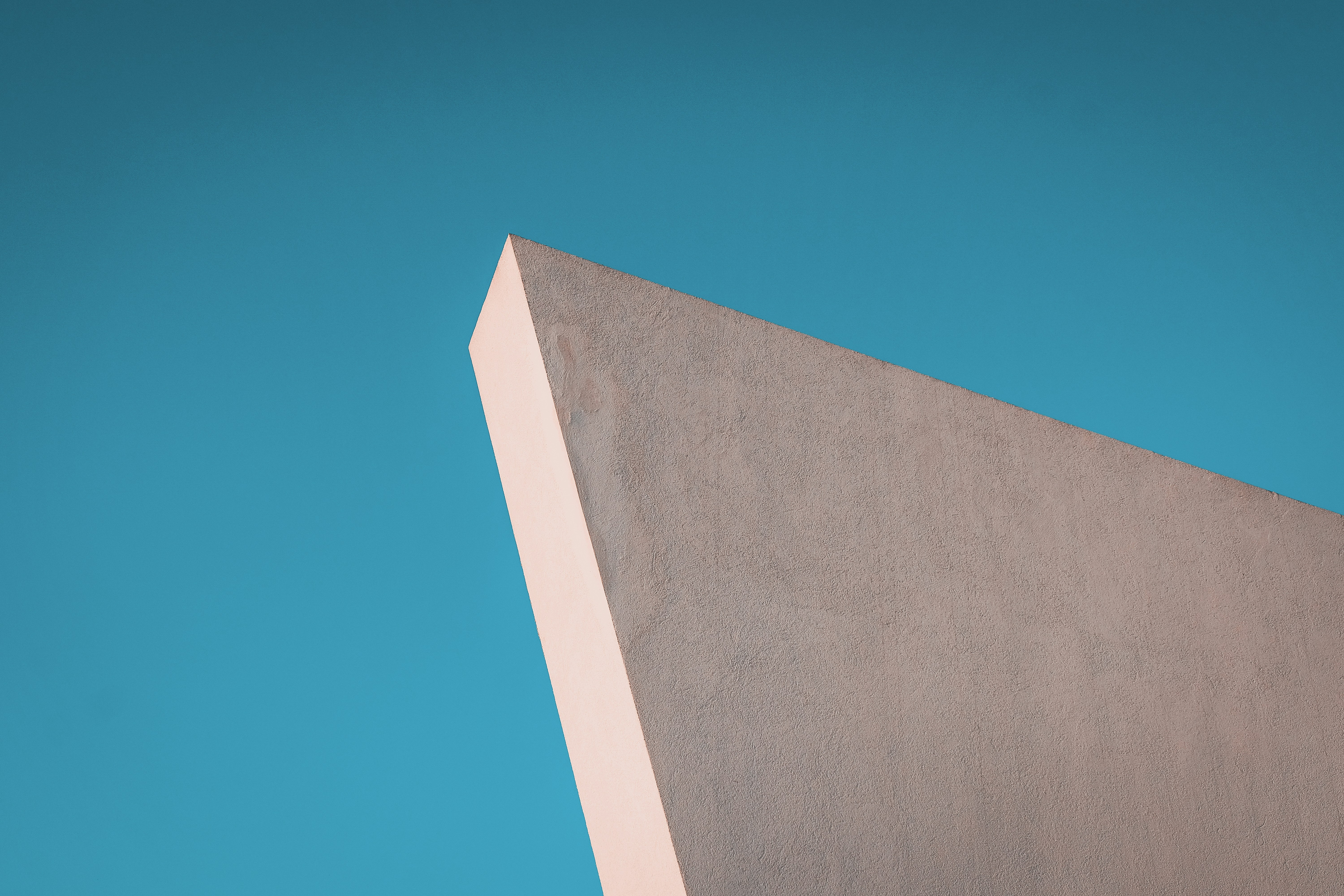 Photo by sammoghadam