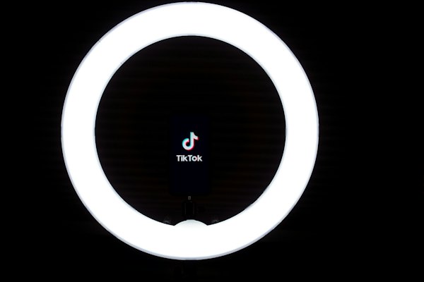 Elgato Key Light Mini – Portable LED Panel