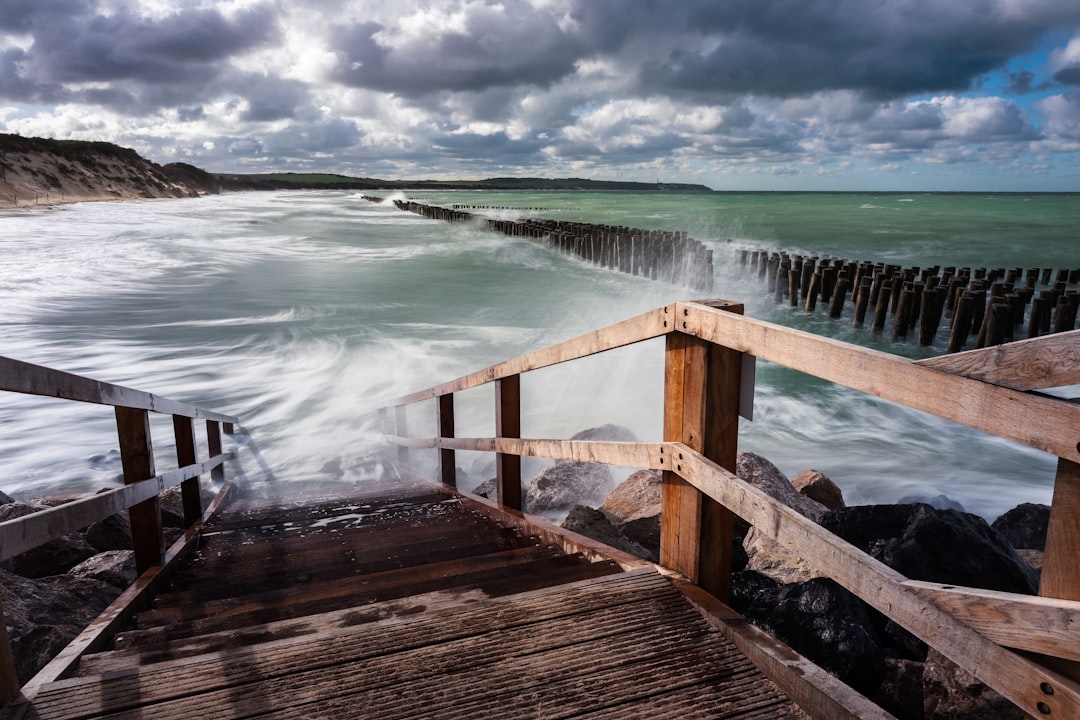 photo of Wissant Pier near Cap Blanc-Nez