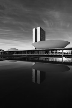 a black and white photo of a building