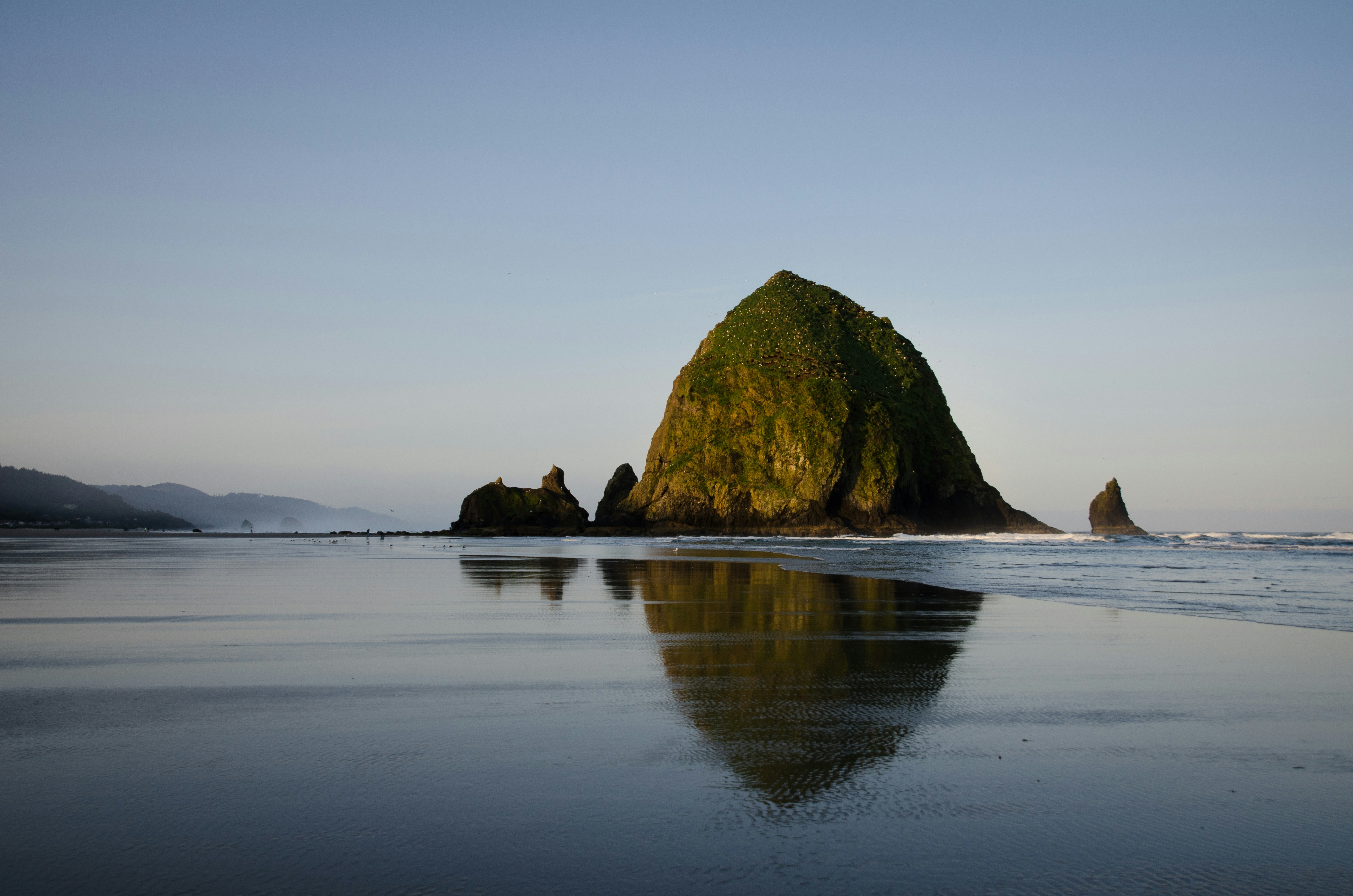 Haystack Rock, Cannon Beach, Oregon, USA