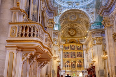 Duomo di San Giorgio - Aus Inside, Italy