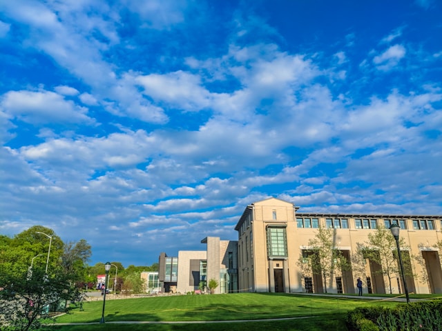 Mount Saint Vincent University