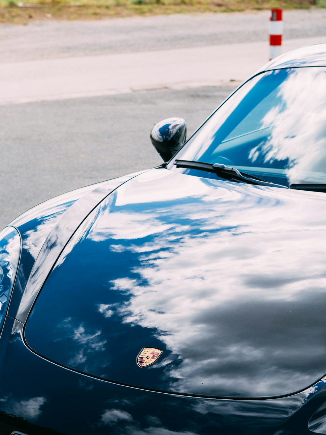 black porsche 911 on road during daytime