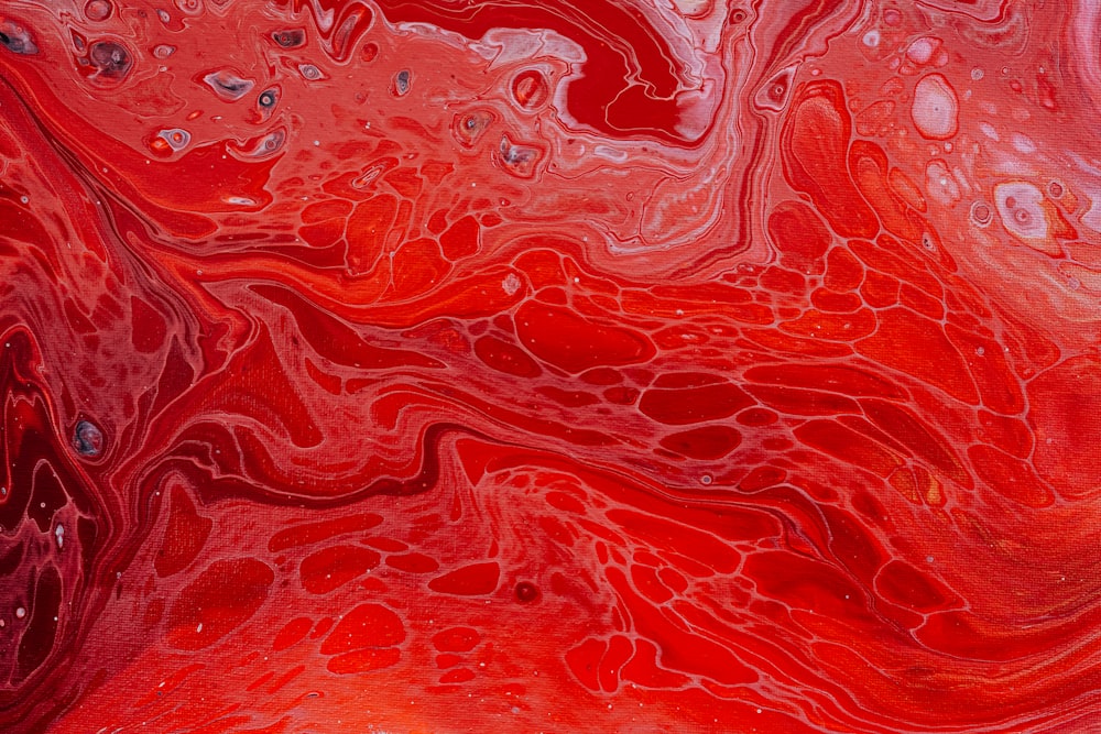 Pintura abstracta roja y blanca