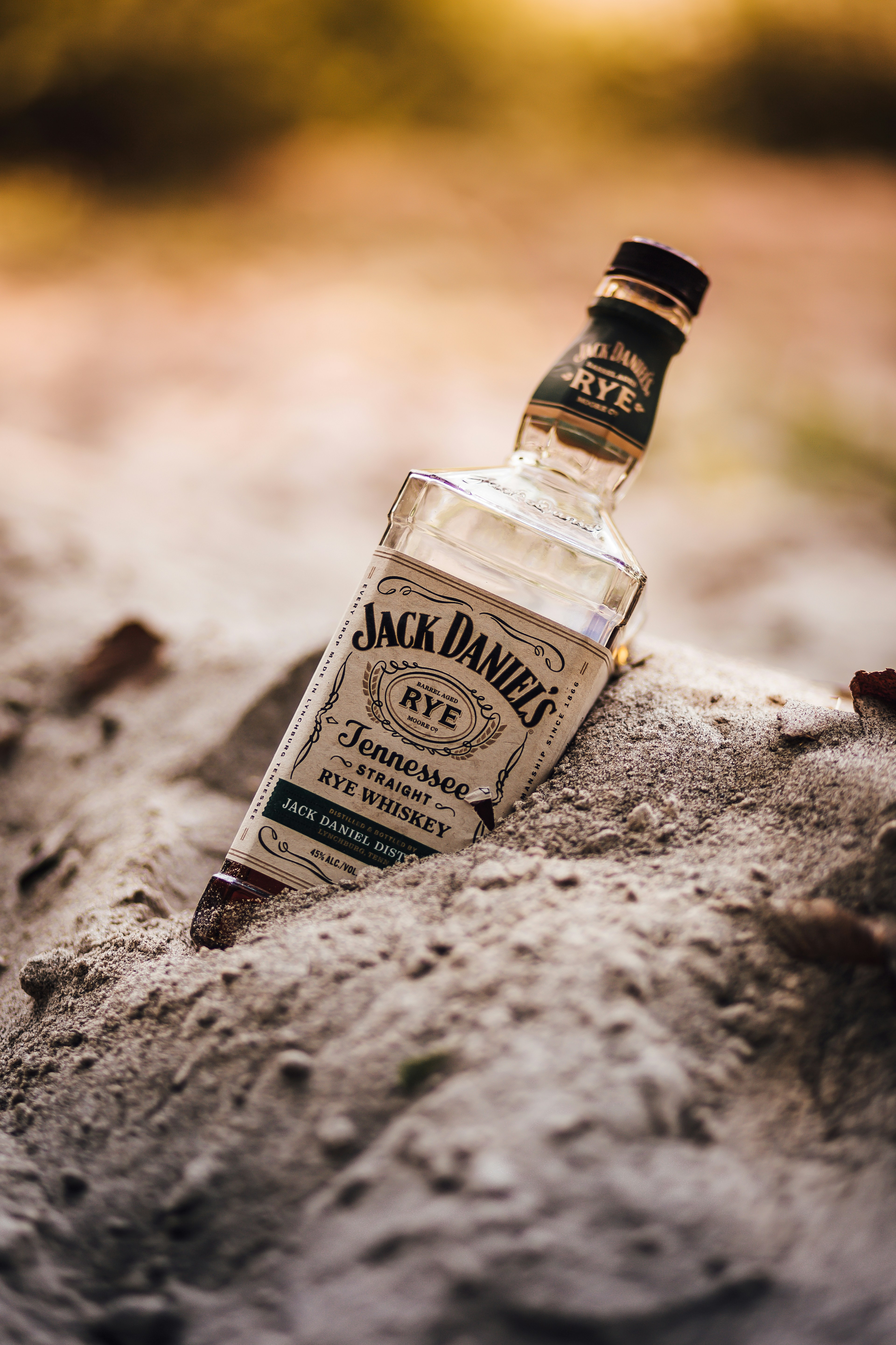 ジャックダニエル의 사진 | 로열티 프리 이미지 및 고해상도 사진 다운로드 | cizucu, image size:3000x4500