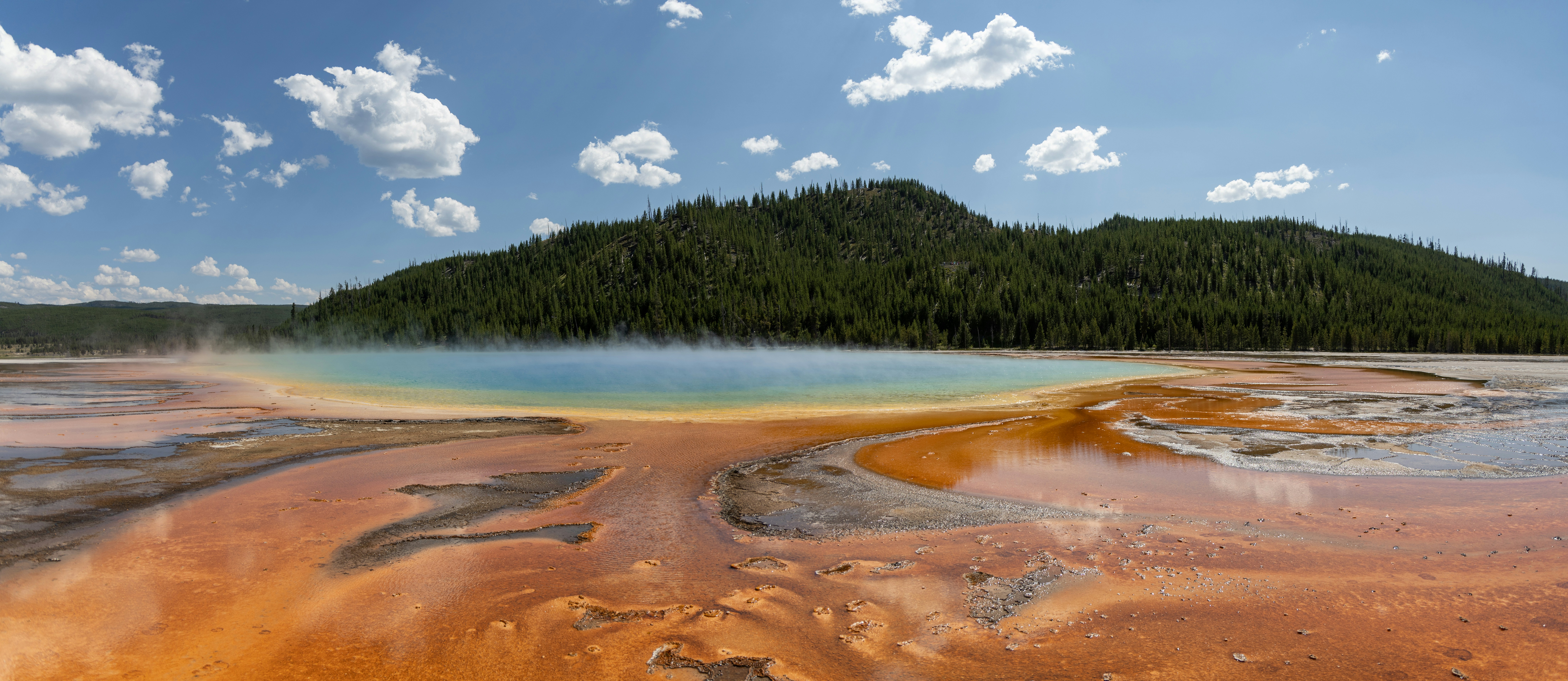 The Strange World Beneath Yellowstone’s Surface (image credits: unsplash)