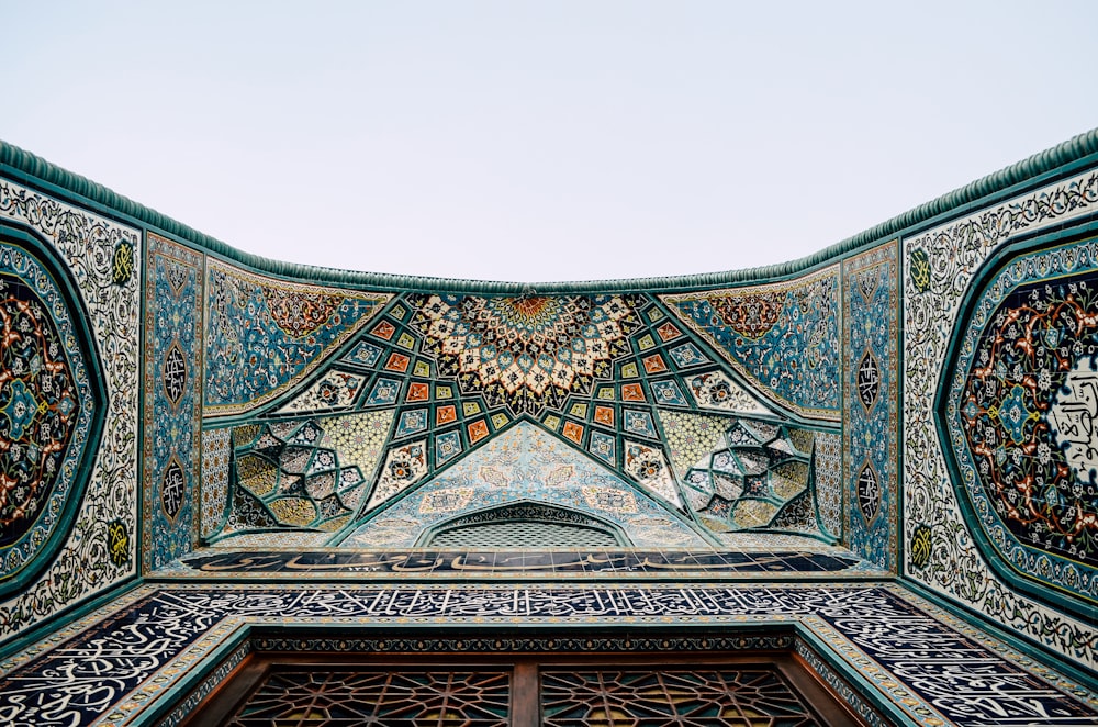 blue and brown floral arch