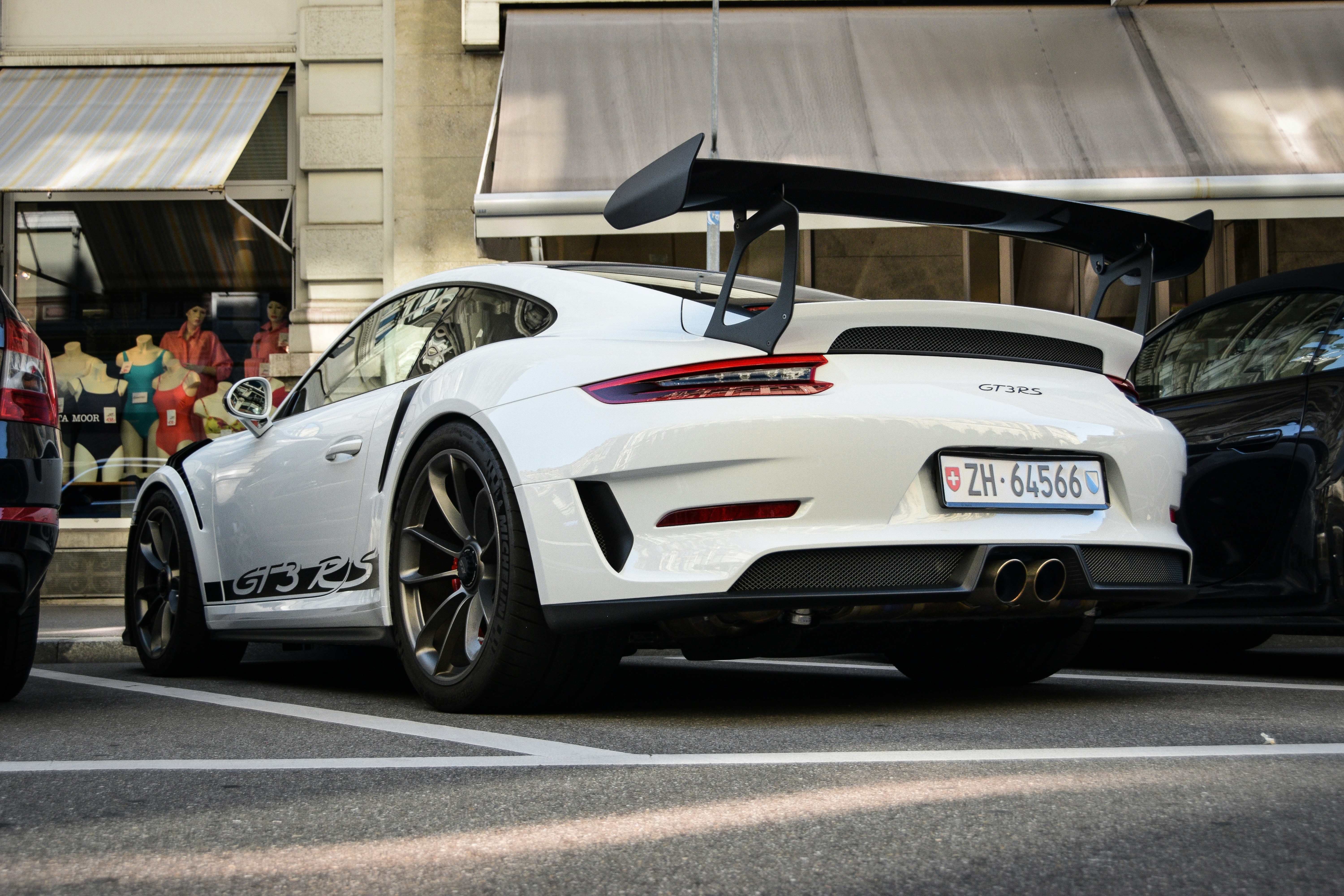 Photo by jonasrhyner