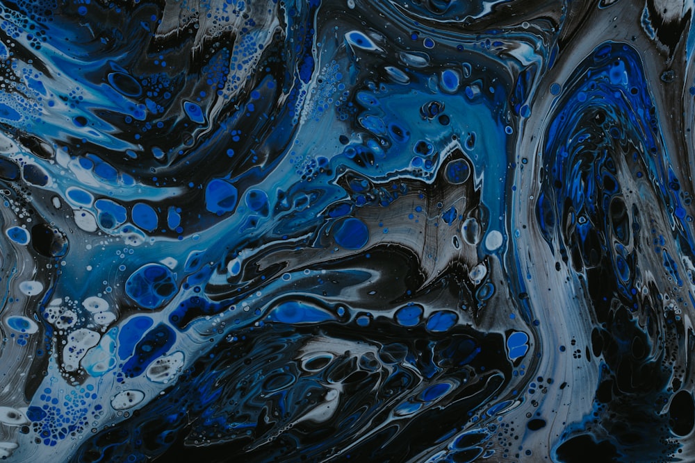 Pintura abstracta azul y blanca