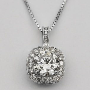 silver diamond studded heart pendant necklace