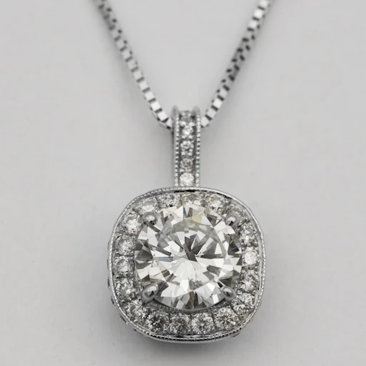 silver diamond studded heart pendant necklace