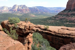 Cliff Dwellings & Rock Slide - Sedona, AZ