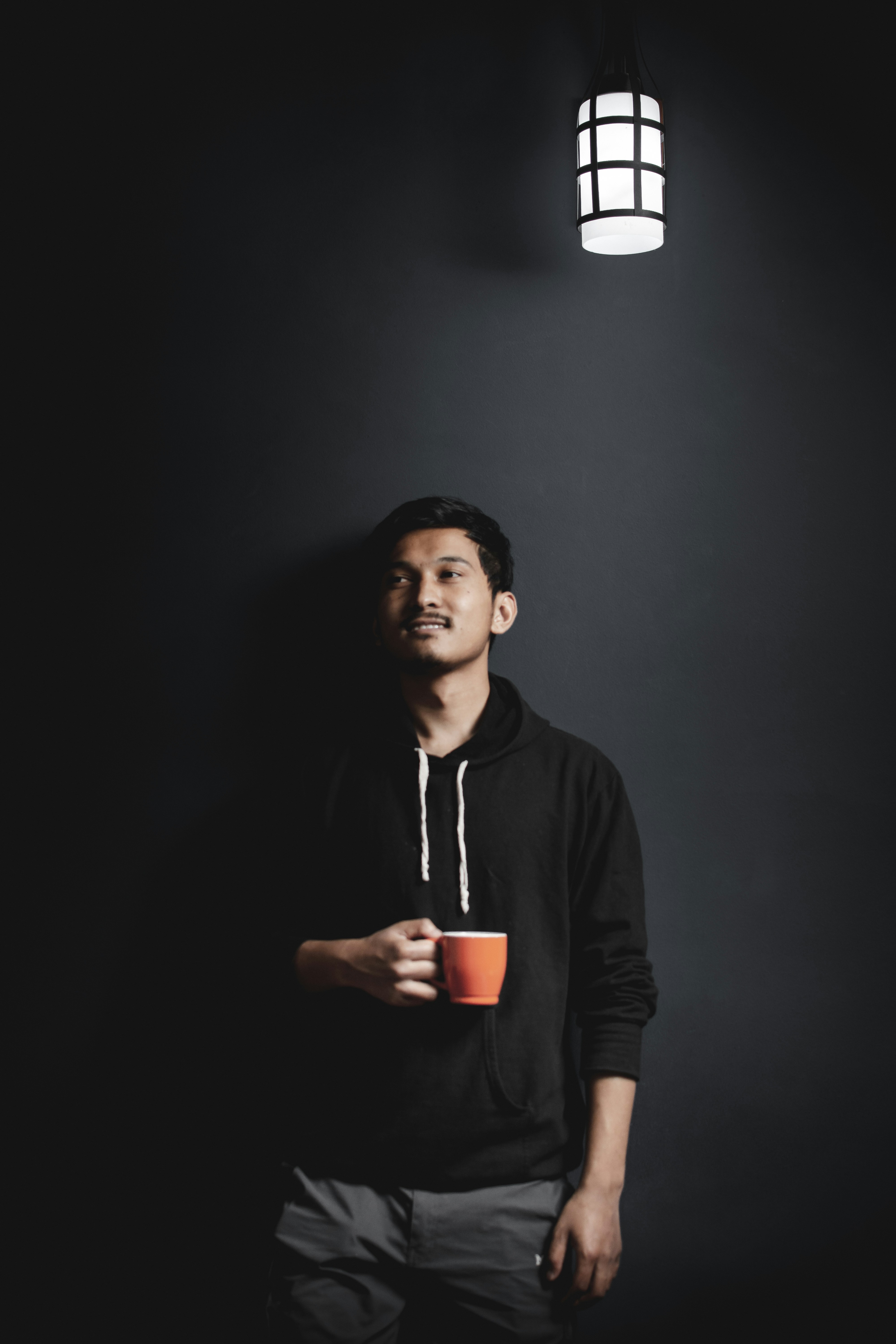 The 2026 Micro‑Entrepreneur Playbook: Monetizing Night Markets, Hybrid Events and Micro‑Drops